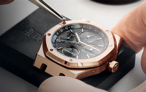 lucury swiss watchmaker